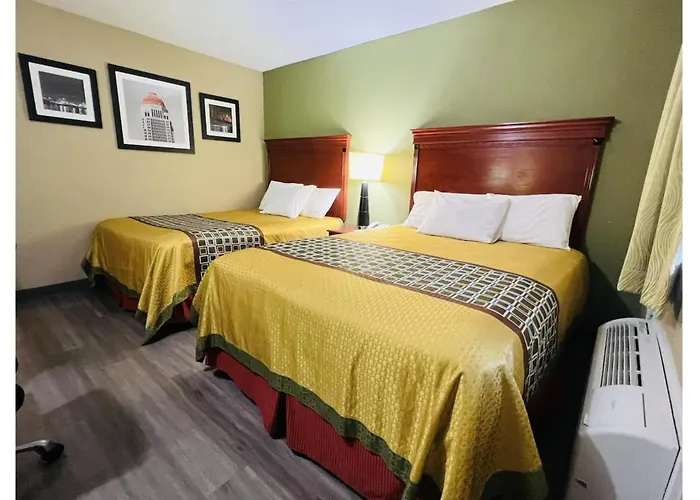 Deluxe Inn & Suites By Oyo Miami Ok